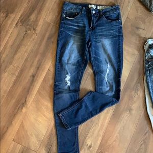 Size 11 Junior jeans anklet length dark wash